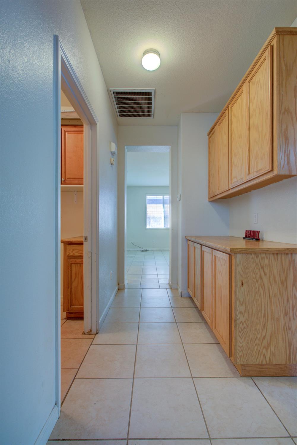 Detail Gallery Image 44 of 55 For 1517 Swallow Tail Ln, Manteca,  CA 95337 - 4 Beds | 2 Baths