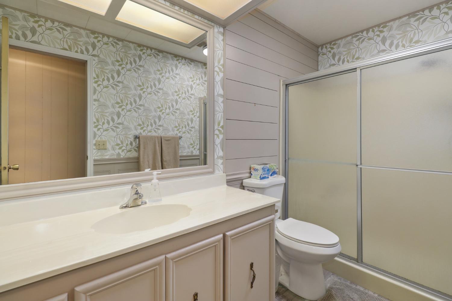 Detail Gallery Image 35 of 49 For 128 Kaseberg Dr, Roseville,  CA 95678 - 3 Beds | 2/1 Baths