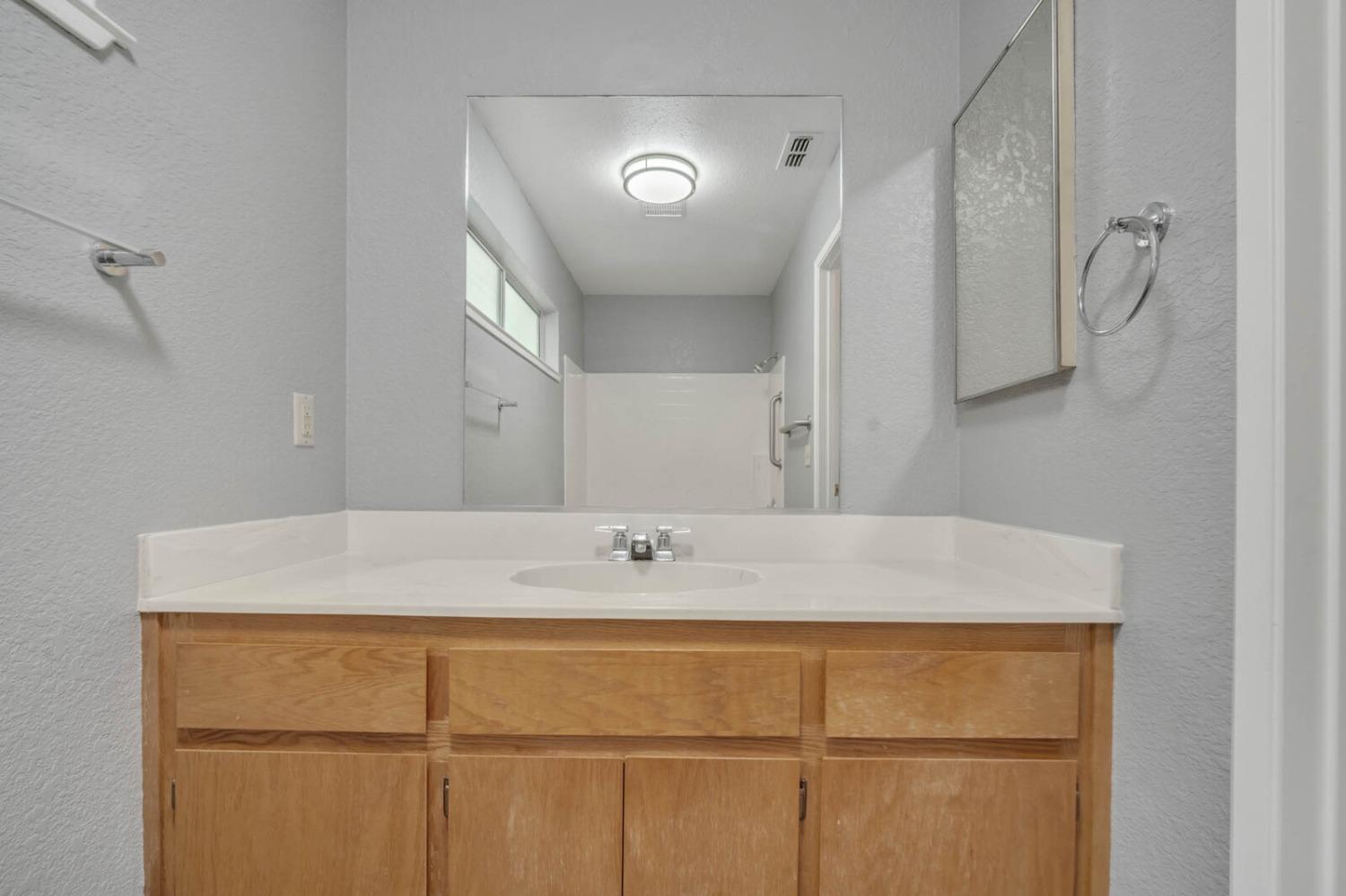 Detail Gallery Image 23 of 34 For 7409 Sunmill Ln, Sacramento,  CA 95828 - 2 Beds | 2 Baths