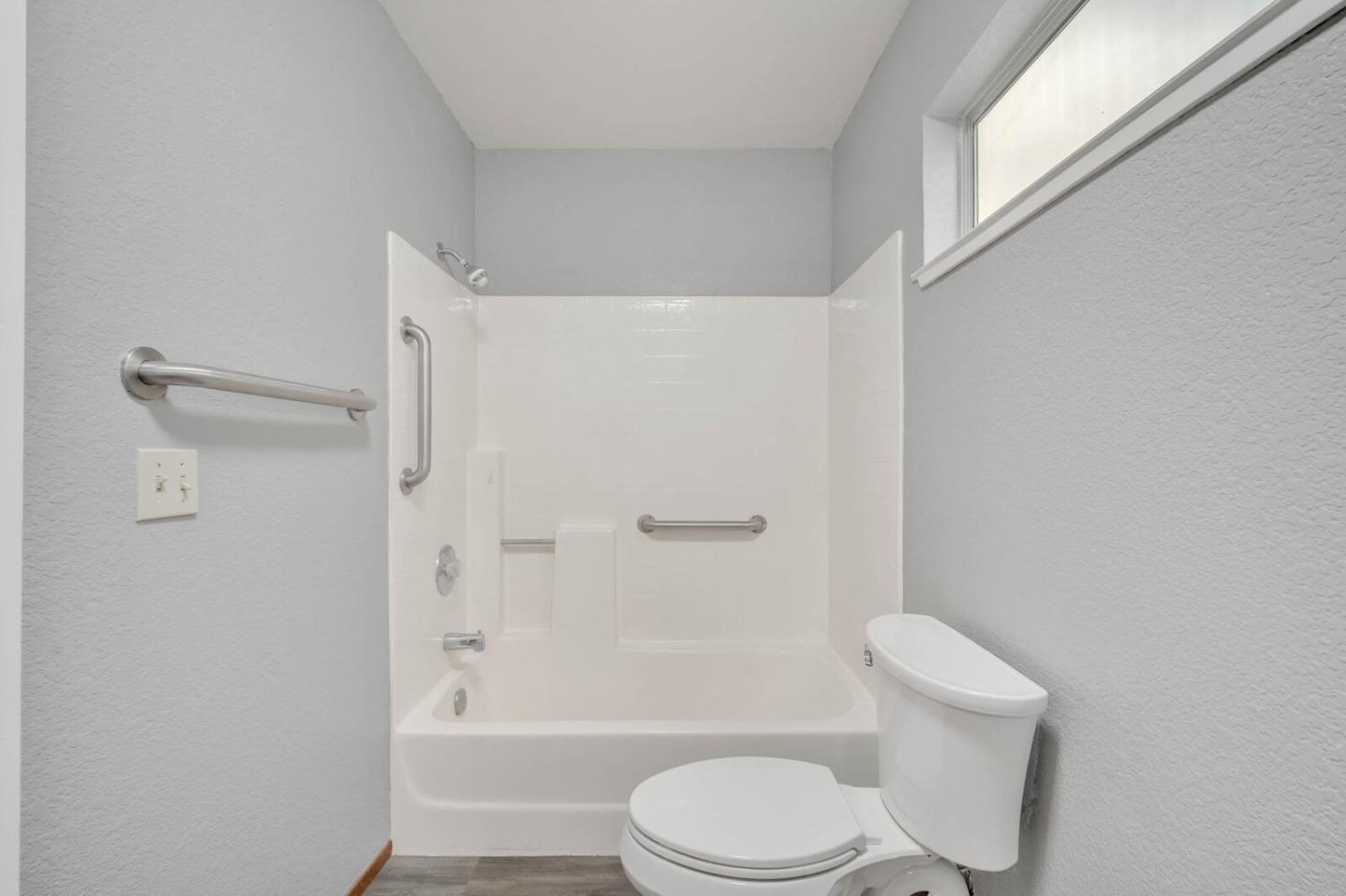 Detail Gallery Image 25 of 34 For 7409 Sunmill Ln, Sacramento,  CA 95828 - 2 Beds | 2 Baths