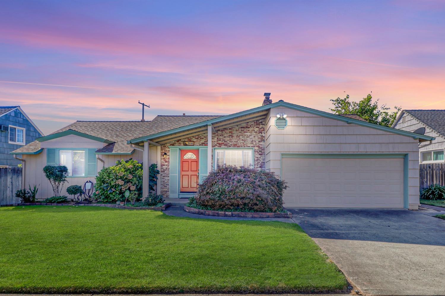 Detail Gallery Image 1 of 1 For 3116 Crest Haven Dr, Sacramento,  CA 95821 - 2 Beds | 1/1 Baths