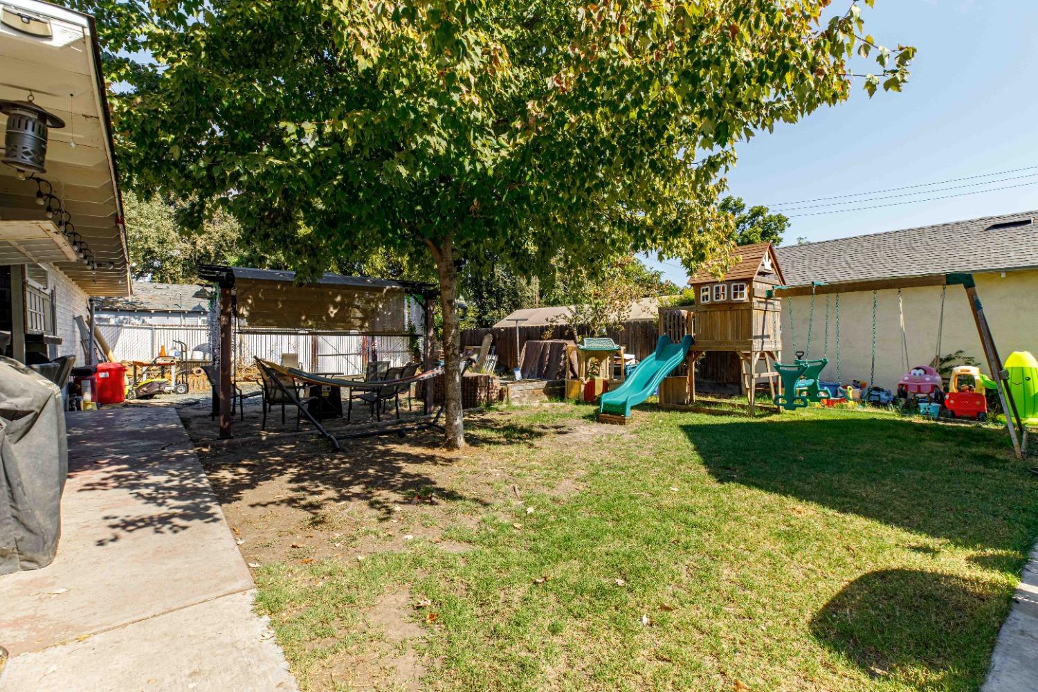 Detail Gallery Image 31 of 38 For 113 Walden St, Modesto,  CA 95354 - 3 Beds | 2 Baths