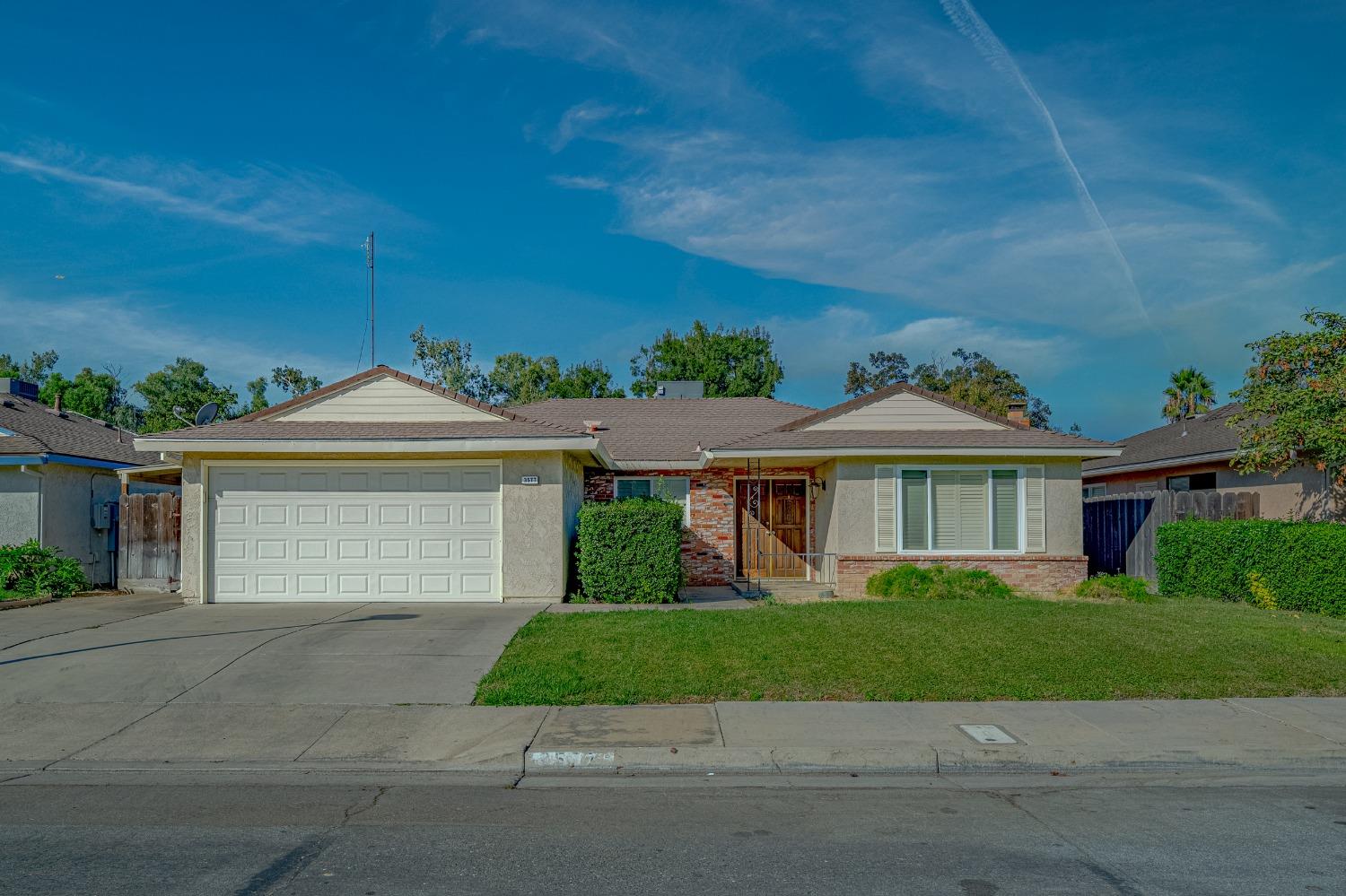 Detail Gallery Image 1 of 53 For 3577 Hagen Ct, Merced,  CA 95348 - 3 Beds | 2 Baths