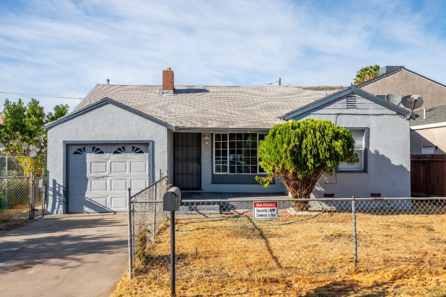 Detail Gallery Image 2 of 17 For 1825 Milton Street, Stockton,  CA 95205 - 2 Beds | 1 Baths