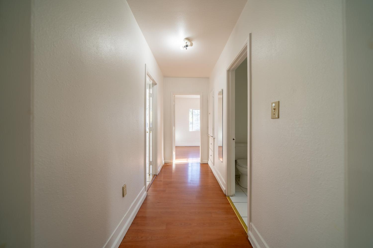 Detail Gallery Image 15 of 28 For 108 E 8th St, Tracy,  CA 95376 - 2 Beds | 1 Baths