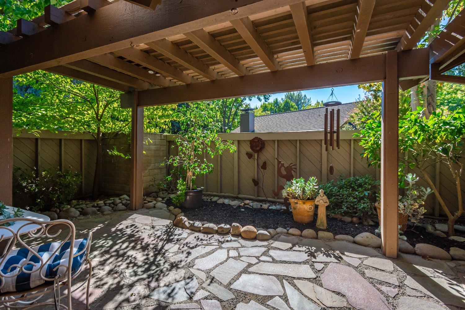 Detail Gallery Image 20 of 44 For 1816 Discovery Village Ln, Gold River,  CA 95670 - 4 Beds | 2/1 Baths