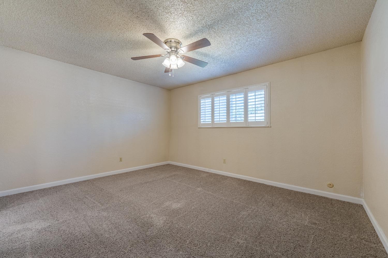 Detail Gallery Image 39 of 53 For 3577 Hagen Ct, Merced,  CA 95348 - 3 Beds | 2 Baths