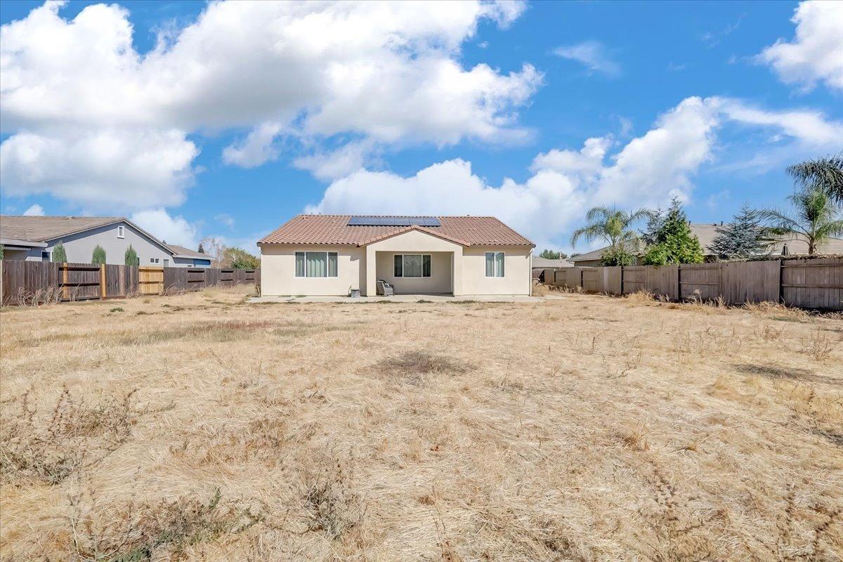 Detail Gallery Image 46 of 51 For 1130 Lost Creek Ranch Dr, Plumas Lake,  CA 95961 - 4 Beds | 2/1 Baths