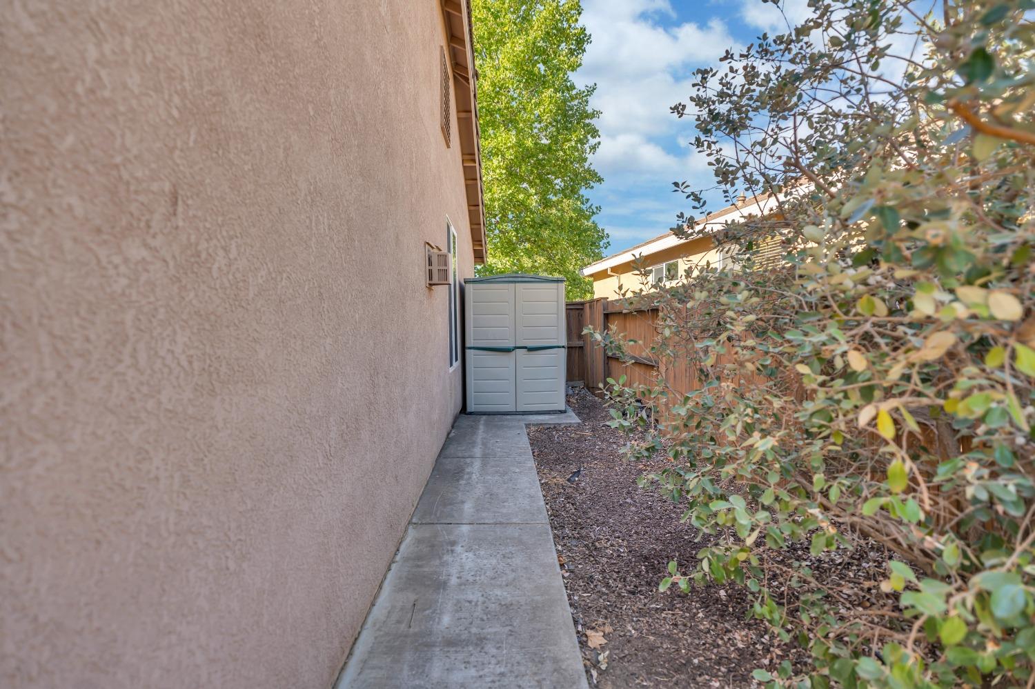 Detail Gallery Image 52 of 60 For 1836 Delouch Dr, Lincoln,  CA 95648 - 4 Beds | 2/1 Baths