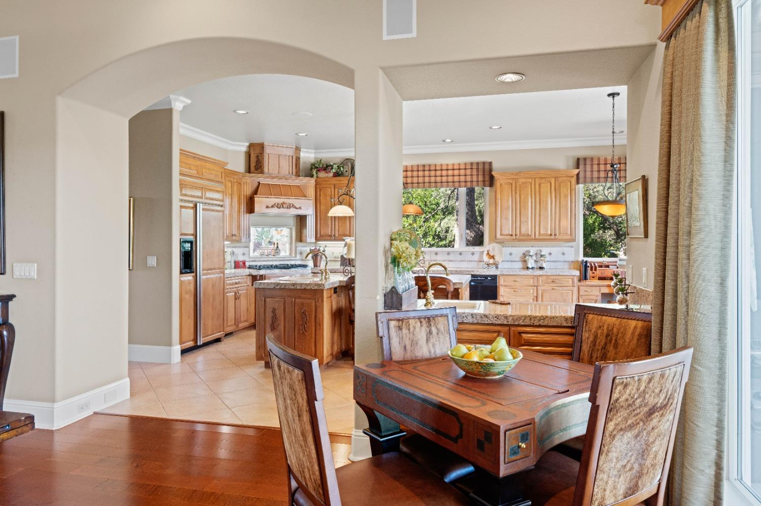 Detail Gallery Image 16 of 69 For 5531 Sur Mer Dr, El Dorado Hills,  CA 95762 - 4 Beds | 3/1 Baths