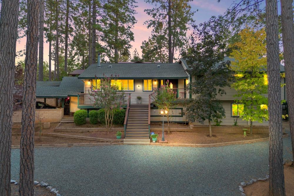 Detail Gallery Image 2 of 88 For 1662 Stonecrest Rd, Placerville,  CA 95667 - 4 Beds | 3/1 Baths