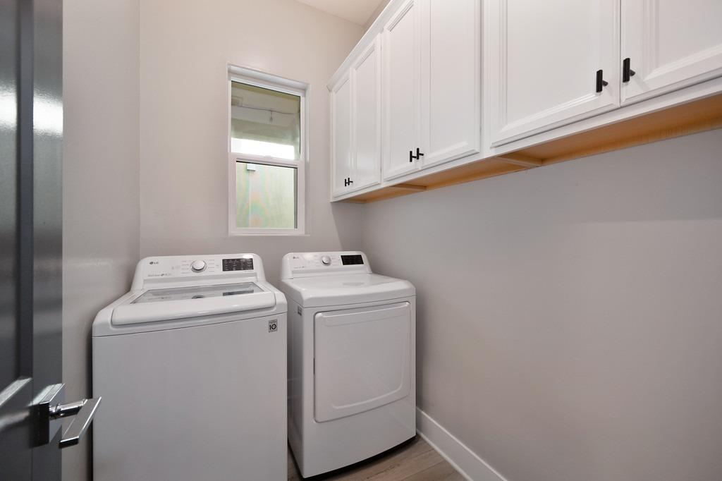 Detail Gallery Image 46 of 87 For 157 Fischbacher St, Sacramento,  CA 95816 - 3 Beds | 2/1 Baths