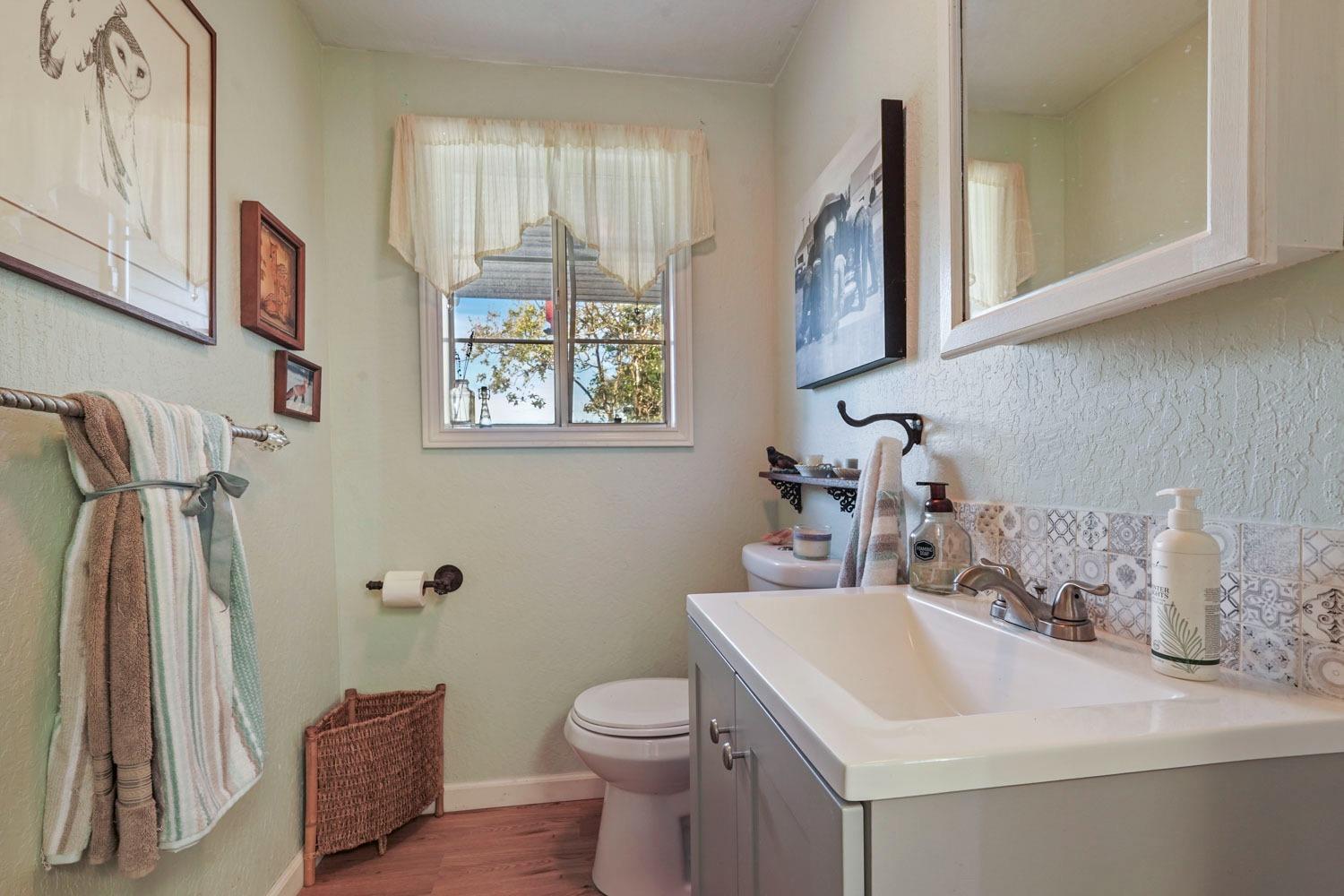 Detail Gallery Image 48 of 51 For 24747 N Highway 99, Acampo,  CA 95220 - 3 Beds | 2/1 Baths