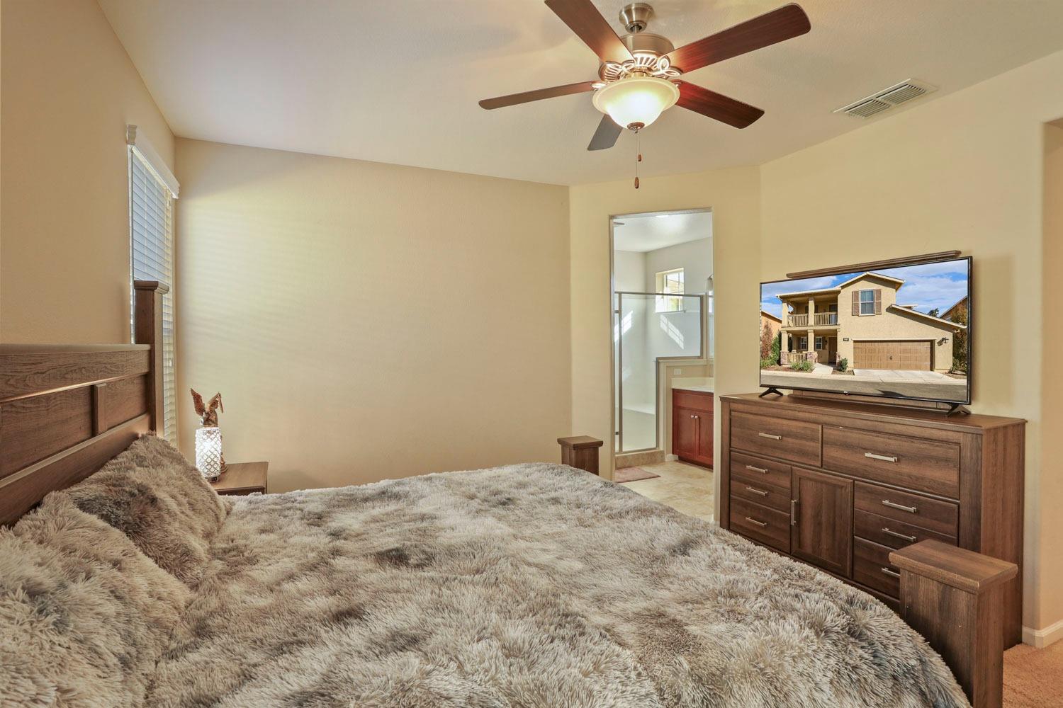 Detail Gallery Image 21 of 39 For 2242 Province Pl, Hughson,  CA 95326 - 3 Beds | 2/1 Baths