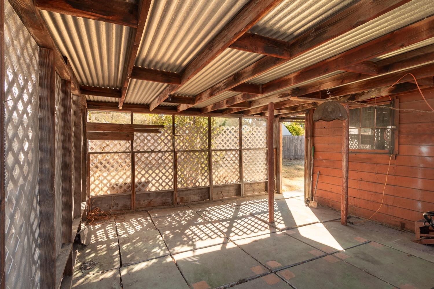 Detail Gallery Image 16 of 19 For 2651 Norwood Ave, Sacramento,  CA 95815 - 2 Beds | 1 Baths