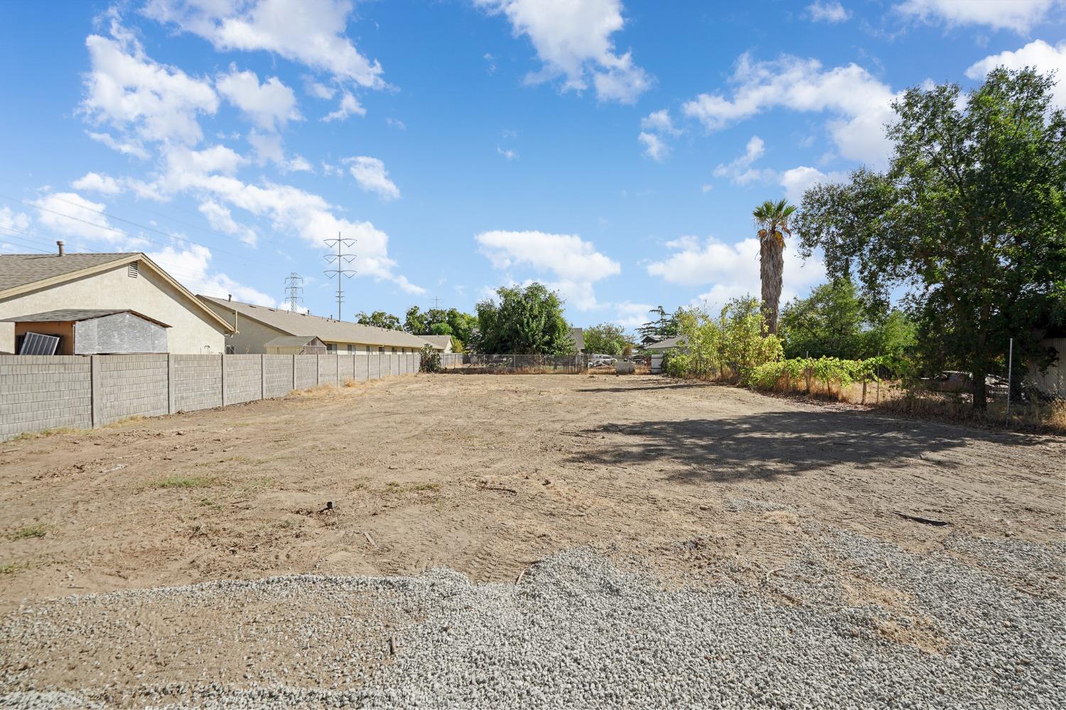 Detail Gallery Image 33 of 35 For 6525 Lang Ave, Sacramento,  CA 95823 - 2 Beds | 1 Baths