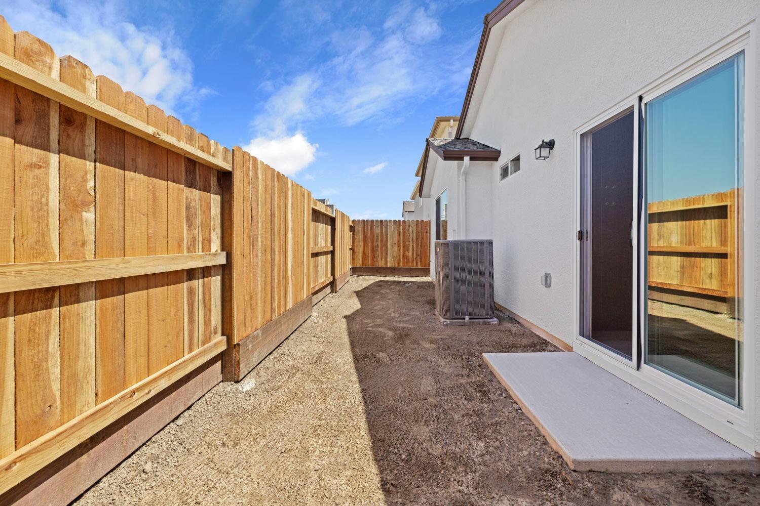 Detail Gallery Image 10 of 11 For 454 Peppercorn Dr, Turlock,  CA 95380 - 2 Beds | 1 Baths