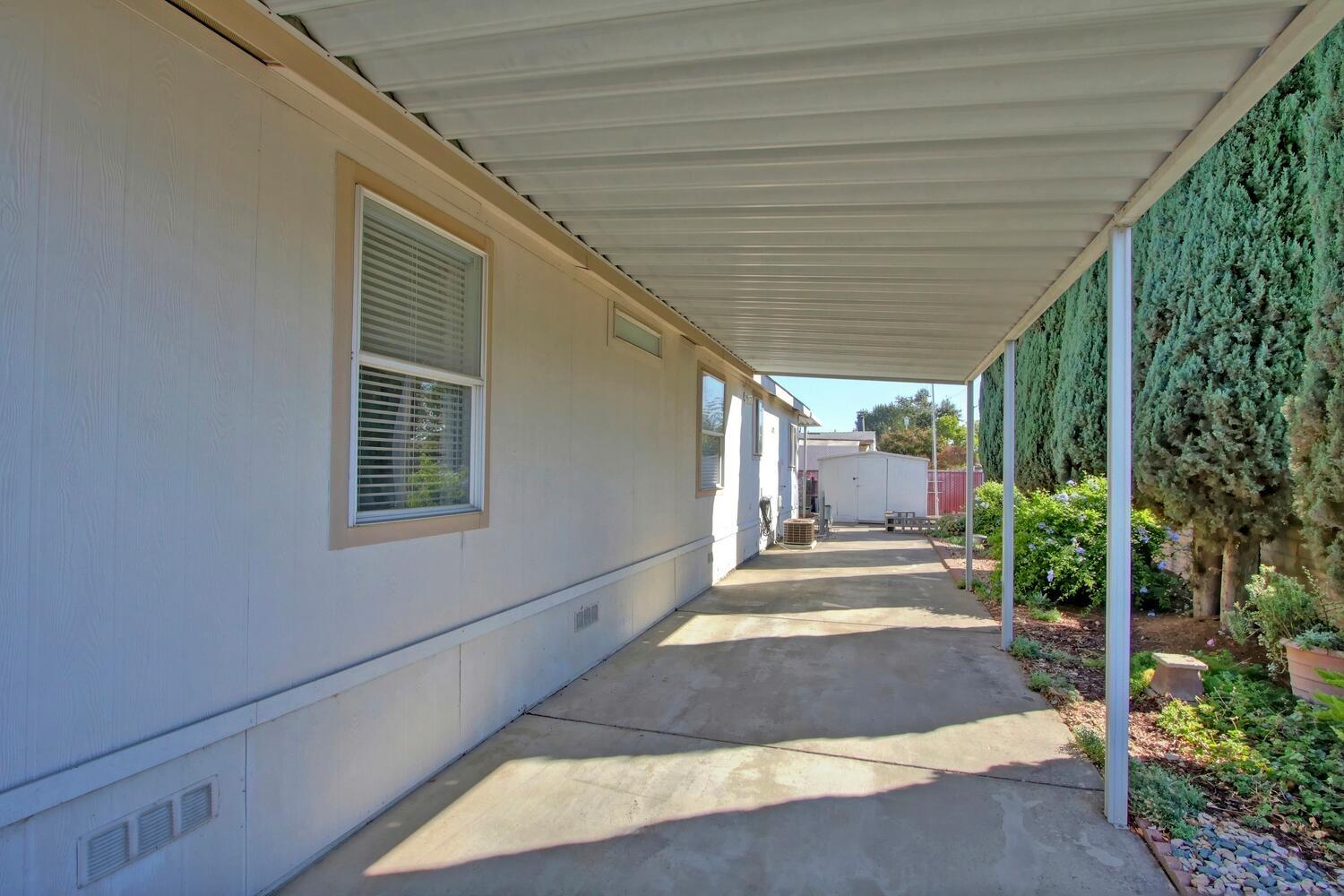 Detail Gallery Image 48 of 74 For 161 Skybrook Ln, Sacramento,  CA 95828 - 3 Beds | 2 Baths