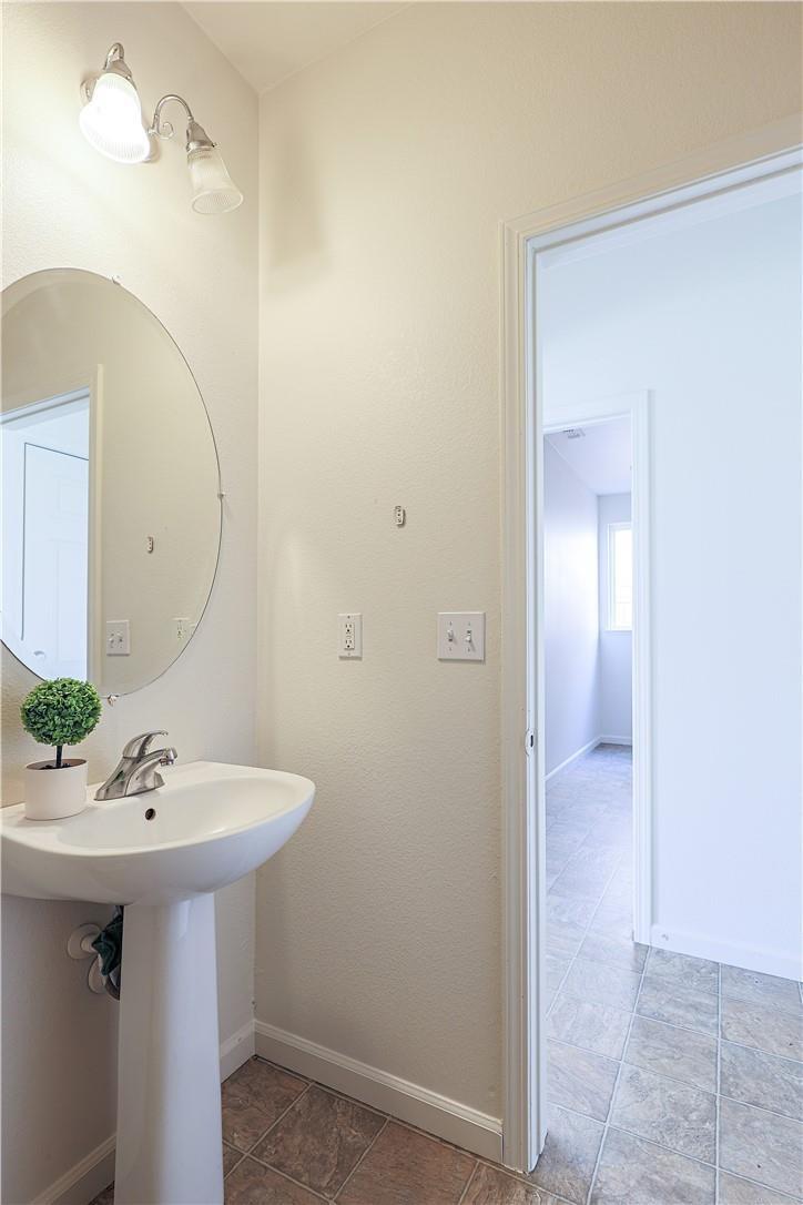 Detail Gallery Image 22 of 51 For 388 Daisy Ct, Merced,  CA 95341 - 4 Beds | 2/1 Baths