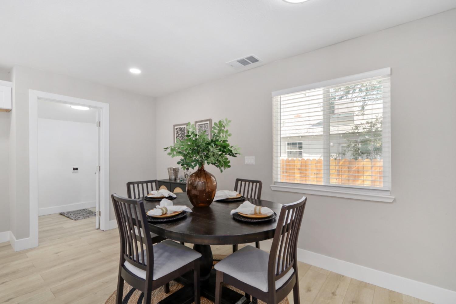 Detail Gallery Image 11 of 37 For 44 5th St, Woodland,  CA 95695 - 3 Beds | 1 Baths