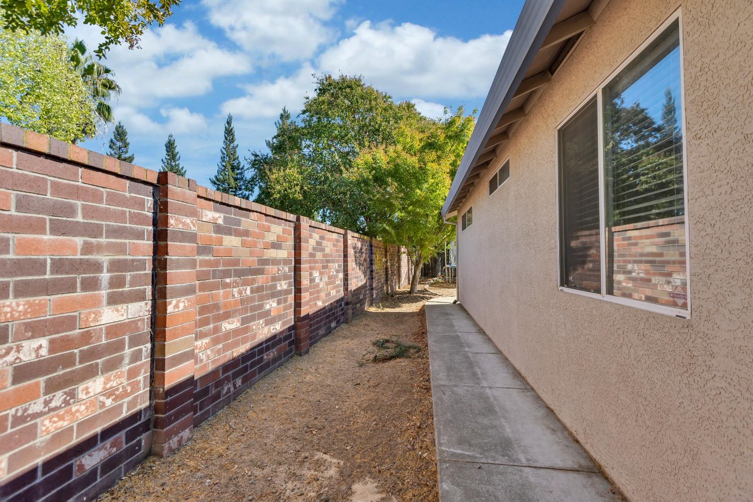 Detail Gallery Image 26 of 29 For 8741 Weeping Birch Ln, Elk Grove,  CA 95758 - 2 Beds | 2 Baths