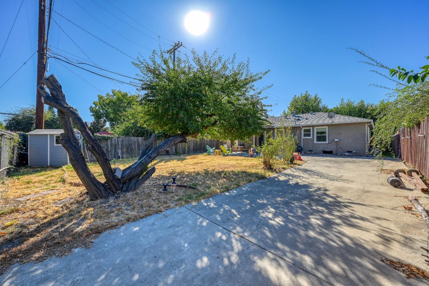 Detail Gallery Image 21 of 34 For 1501 London St, Sacramento,  CA 95822 - 2 Beds | 1 Baths