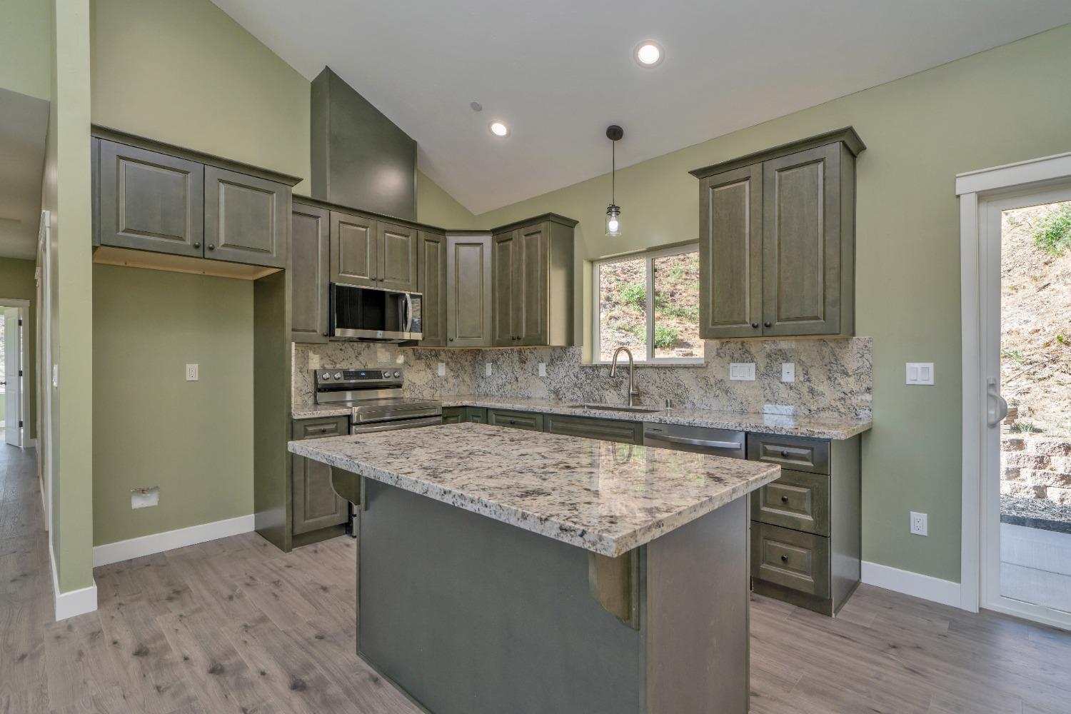 Detail Gallery Image 10 of 38 For 7255 Winding Way, Grizzly Flats,  CA 95636 - 3 Beds | 2 Baths