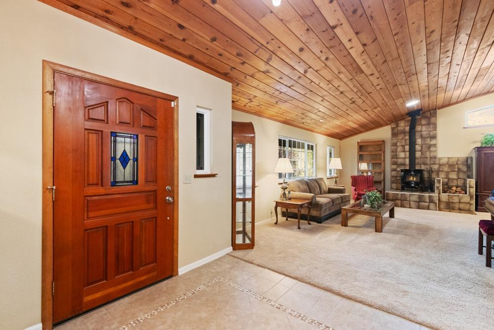 Detail Gallery Image 10 of 88 For 1662 Stonecrest Rd, Placerville,  CA 95667 - 4 Beds | 3/1 Baths