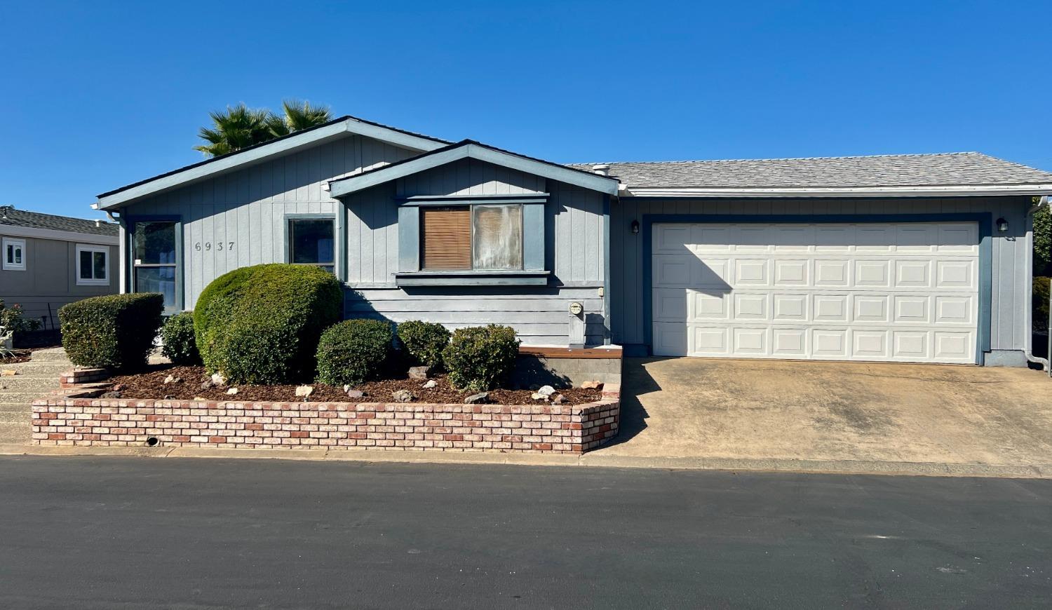 Detail Gallery Image 2 of 19 For 6937 Radiance Cir, Citrus Heights,  CA 95621 - 3 Beds | 2 Baths