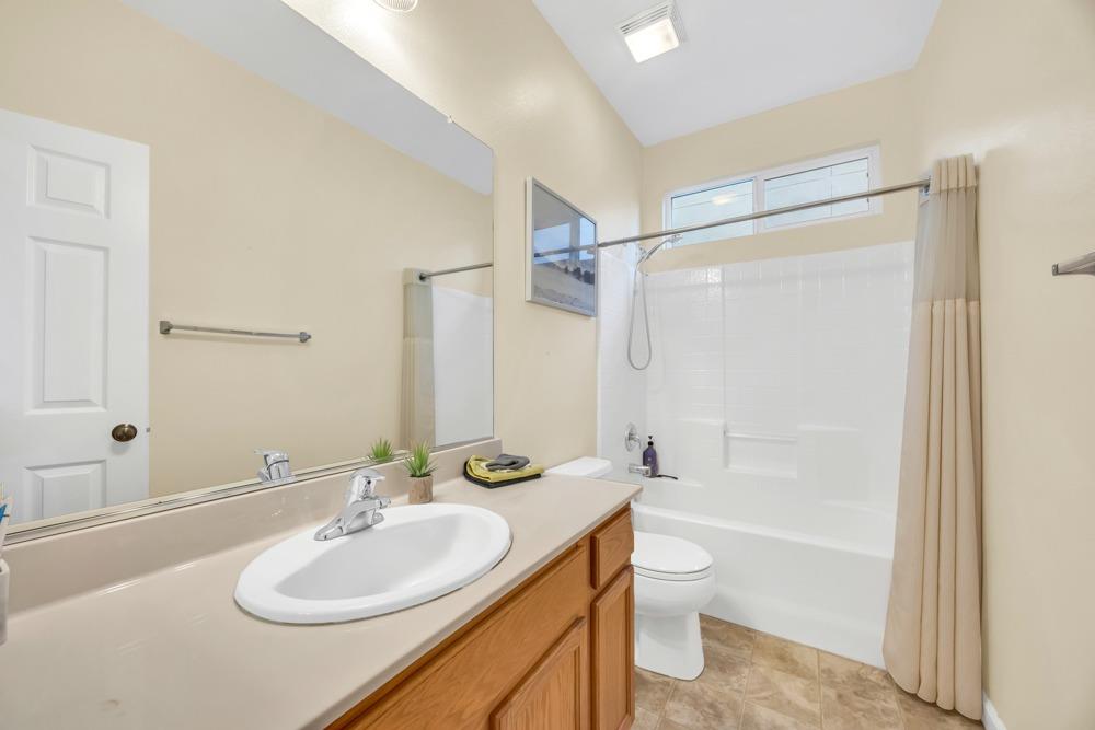 Detail Gallery Image 20 of 65 For 688 Linley Ln, Lincoln,  CA 95648 - 4 Beds | 2 Baths