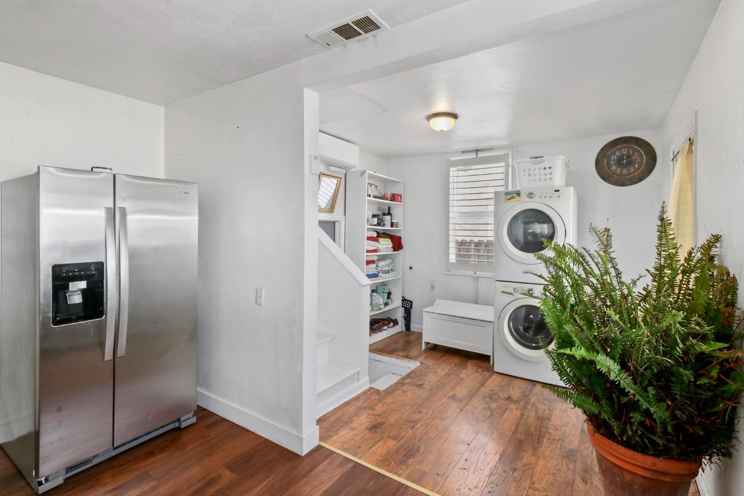 Detail Gallery Image 13 of 45 For 1013 Frienza Ave, Sacramento,  CA 95815 - 3 Beds | 1 Baths