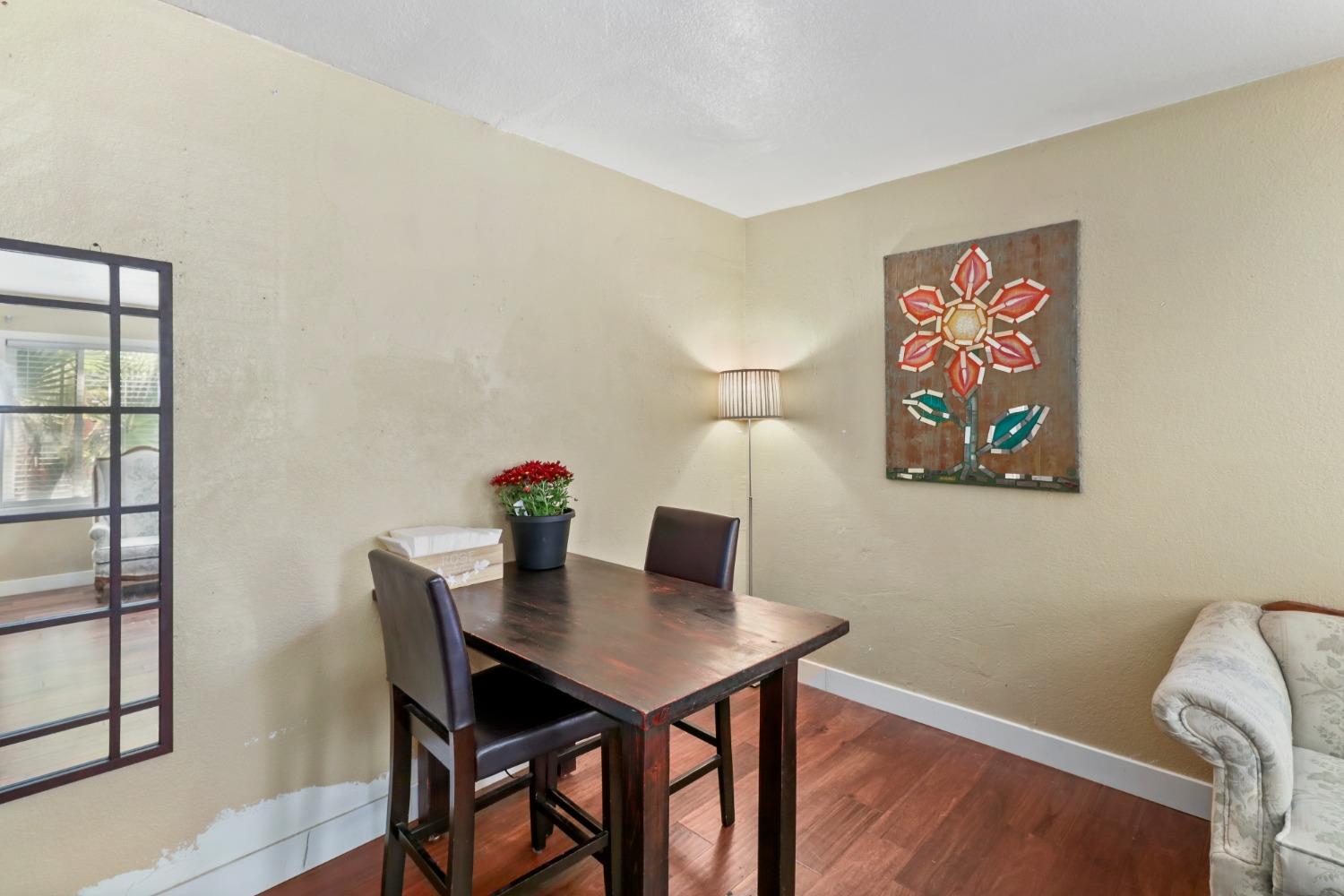 Detail Gallery Image 19 of 45 For 1013 Frienza Ave, Sacramento,  CA 95815 - 3 Beds | 1 Baths