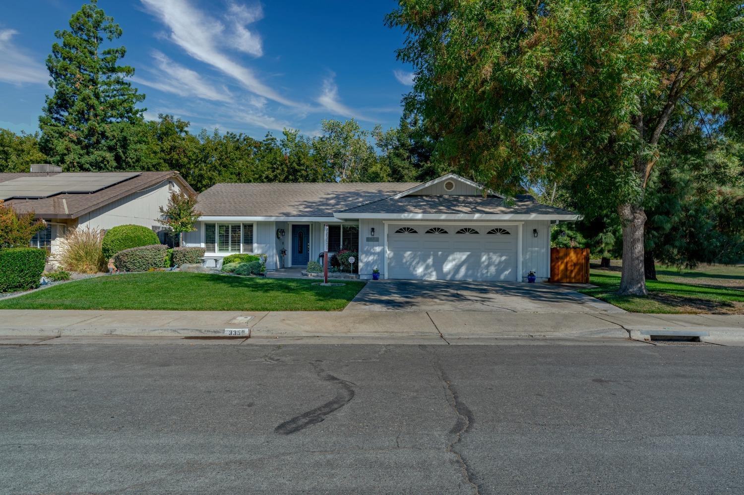 Detail Gallery Image 2 of 55 For 3359 Shamrock Pl, Merced,  CA 95340 - 4 Beds | 2 Baths