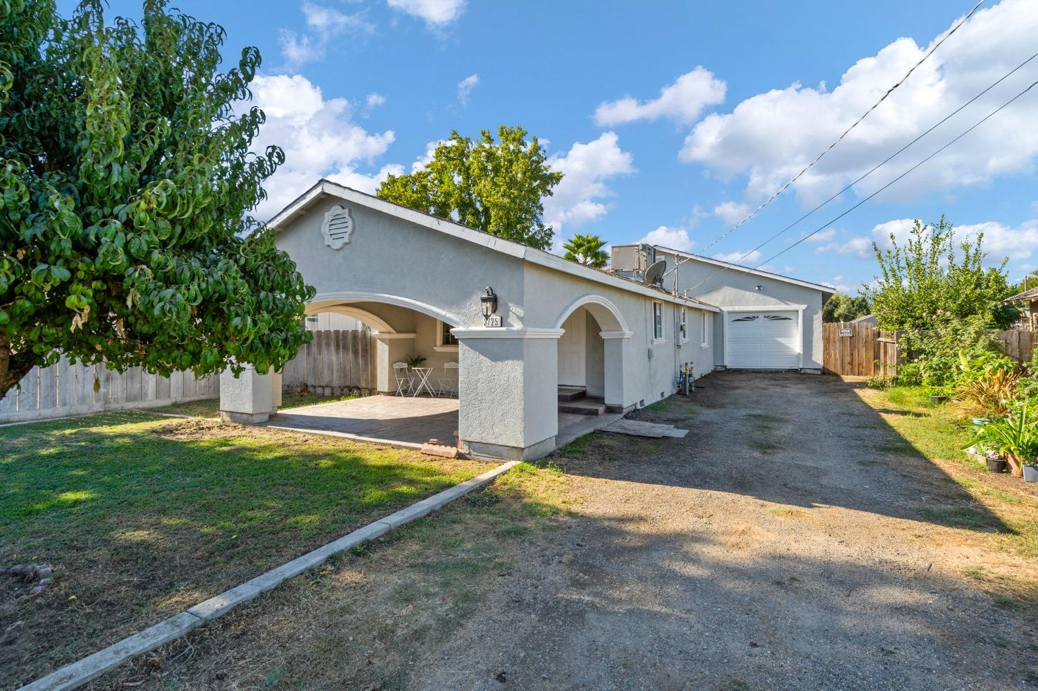 Detail Gallery Image 1 of 32 For 3725 Merced Ave, Denair,  CA 95316 - 3 Beds | 2 Baths