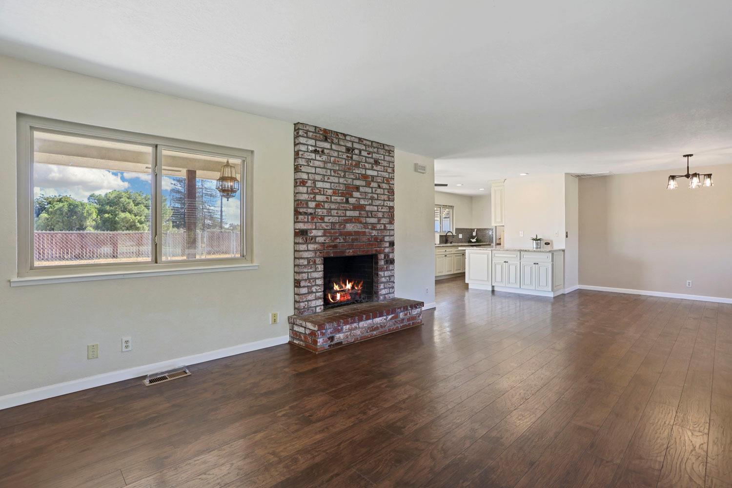 Detail Gallery Image 7 of 45 For 16930 Tretheway, Lodi,  CA 95240 - 2 Beds | 2 Baths