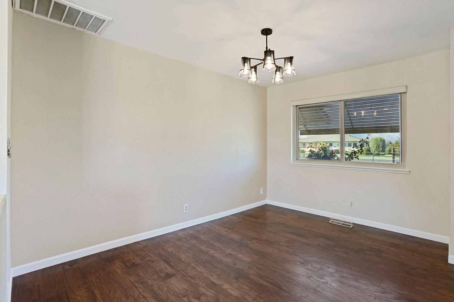 Detail Gallery Image 10 of 45 For 16930 Tretheway, Lodi,  CA 95240 - 2 Beds | 2 Baths