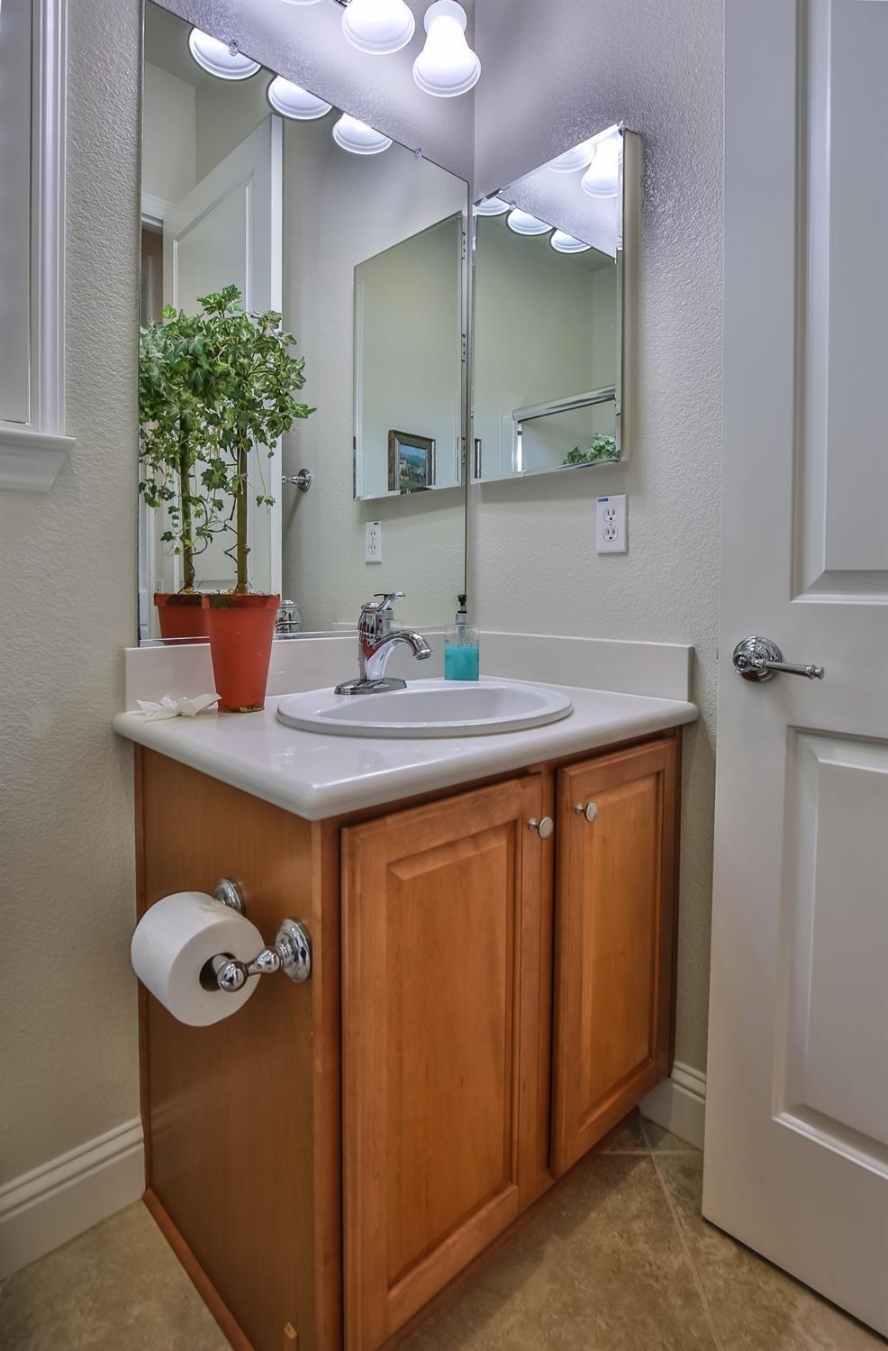 Detail Gallery Image 41 of 74 For 2040 Land End Loop, Roseville,  CA 95747 - 3 Beds | 2 Baths