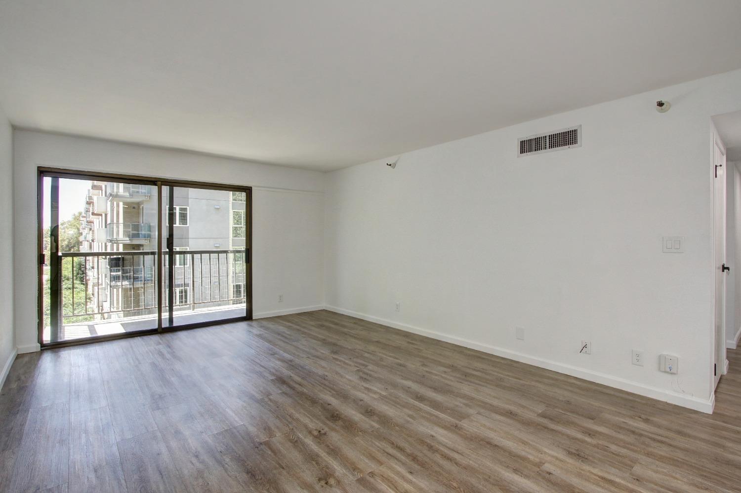 Detail Gallery Image 30 of 52 For 500 N St #504,  Sacramento,  CA 95814 - 2 Beds | 2 Baths