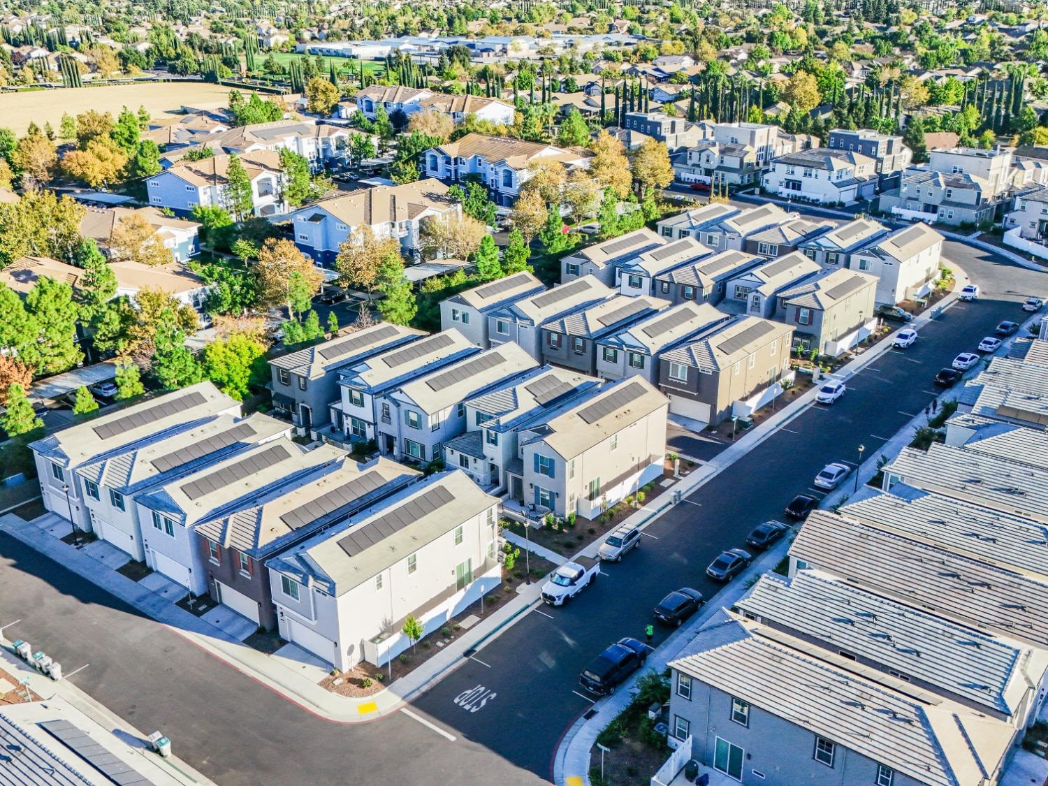 Detail Gallery Image 66 of 70 For 3532 Sparrow Ct, West Sacramento,  CA 95691 - 3 Beds | 2/1 Baths