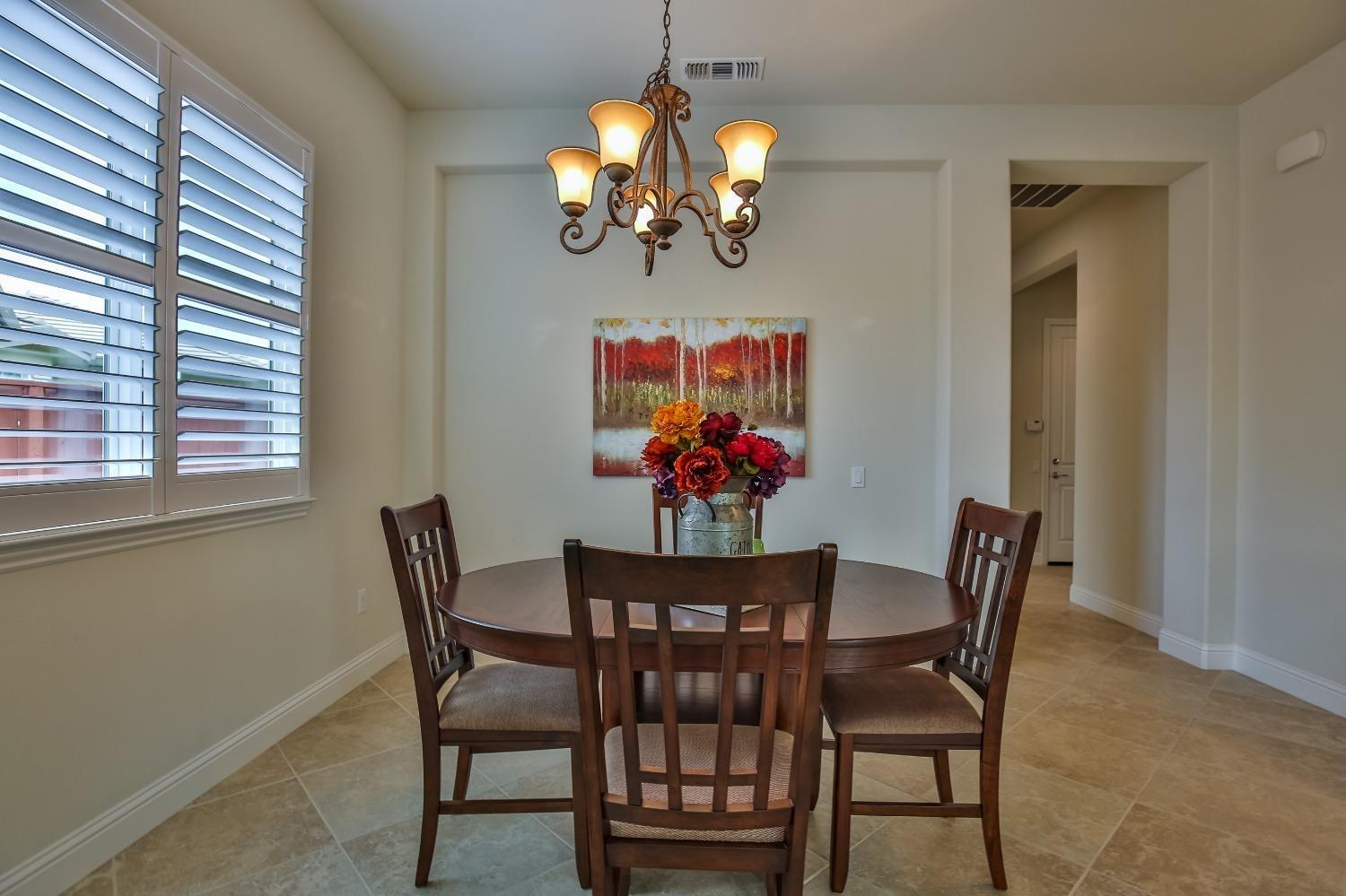 Detail Gallery Image 24 of 74 For 2040 Land End Loop, Roseville,  CA 95747 - 3 Beds | 2 Baths