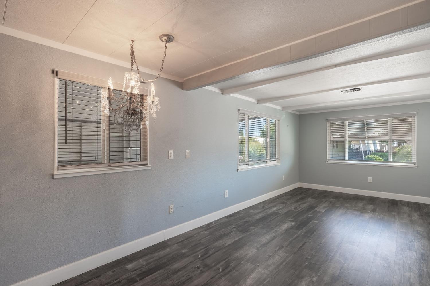 Detail Gallery Image 8 of 16 For 1830 E Yosemite Ave 213, Manteca,  CA 95336 - 1 Beds | 1 Baths