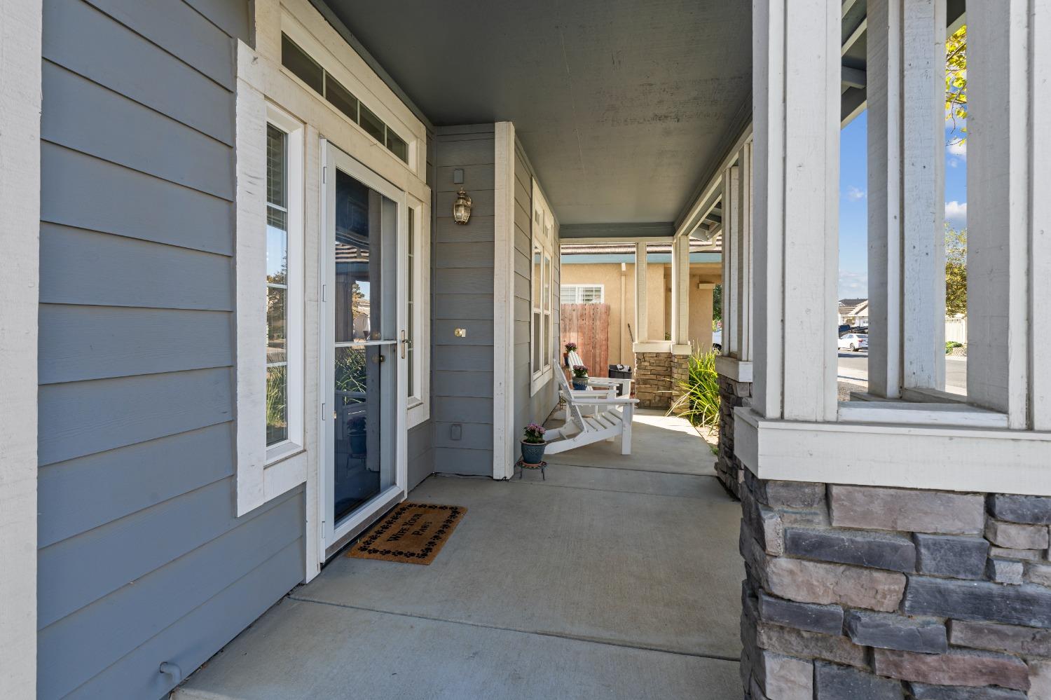 Detail Gallery Image 3 of 28 For 815 Atwell Cir, Woodland,  CA 95776 - 4 Beds | 2/1 Baths