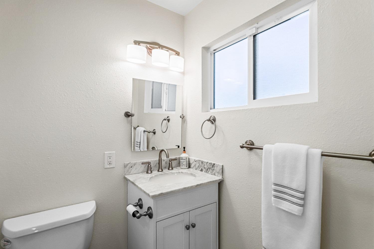 Detail Gallery Image 37 of 49 For 5608 Tamworth Way, Stockton,  CA 95207 - 3 Beds | 2 Baths