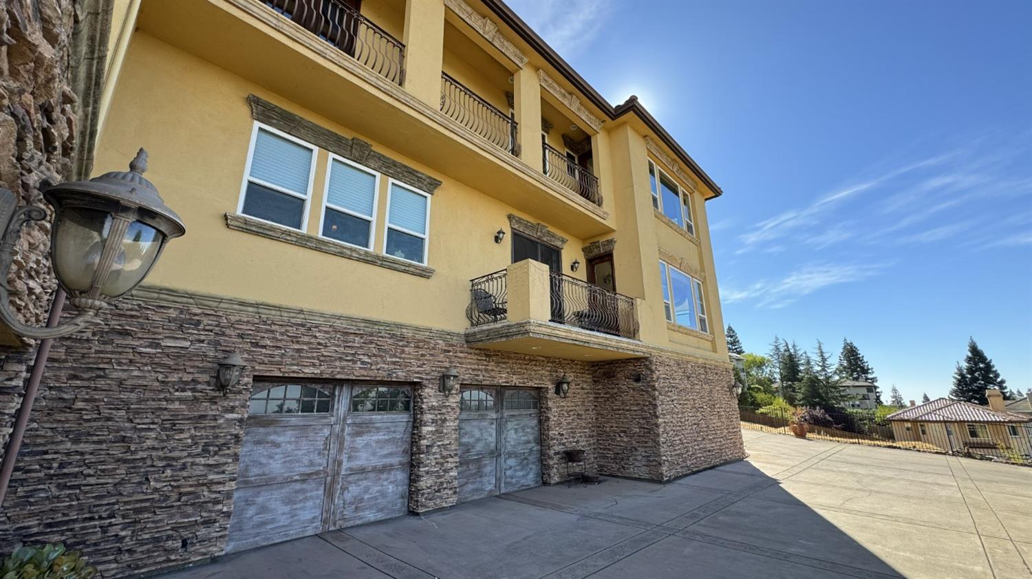 Detail Gallery Image 9 of 99 For 521 Montridge Way, El Dorado Hills,  CA 95762 - 5 Beds | 4/1 Baths