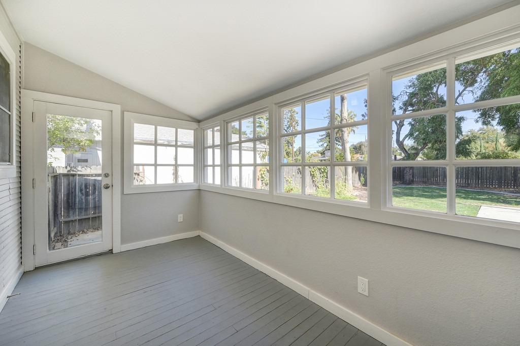 Detail Gallery Image 28 of 46 For 3225 Franklin Blvd, Sacramento,  CA 95818 - 2 Beds | 2 Baths