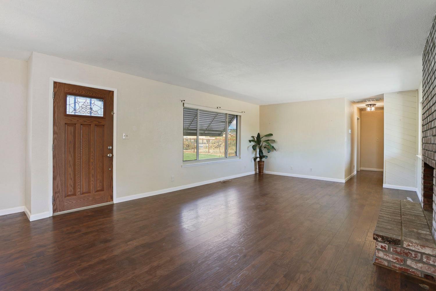 Detail Gallery Image 9 of 45 For 16930 Tretheway, Lodi,  CA 95240 - 2 Beds | 2 Baths