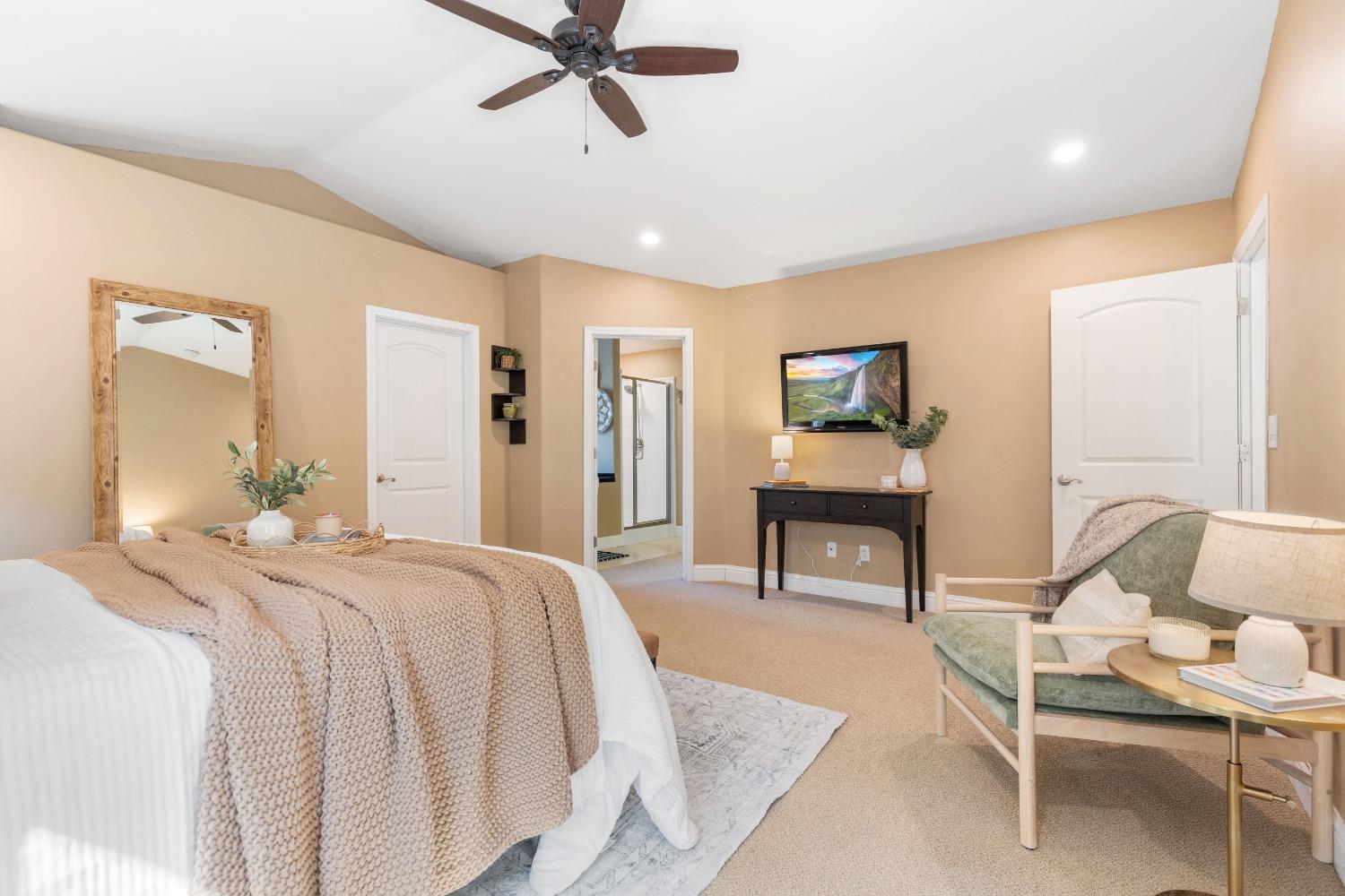 Detail Gallery Image 14 of 39 For 2742 Brown Bear Trl, Cool,  CA 95614 - 3 Beds | 2 Baths