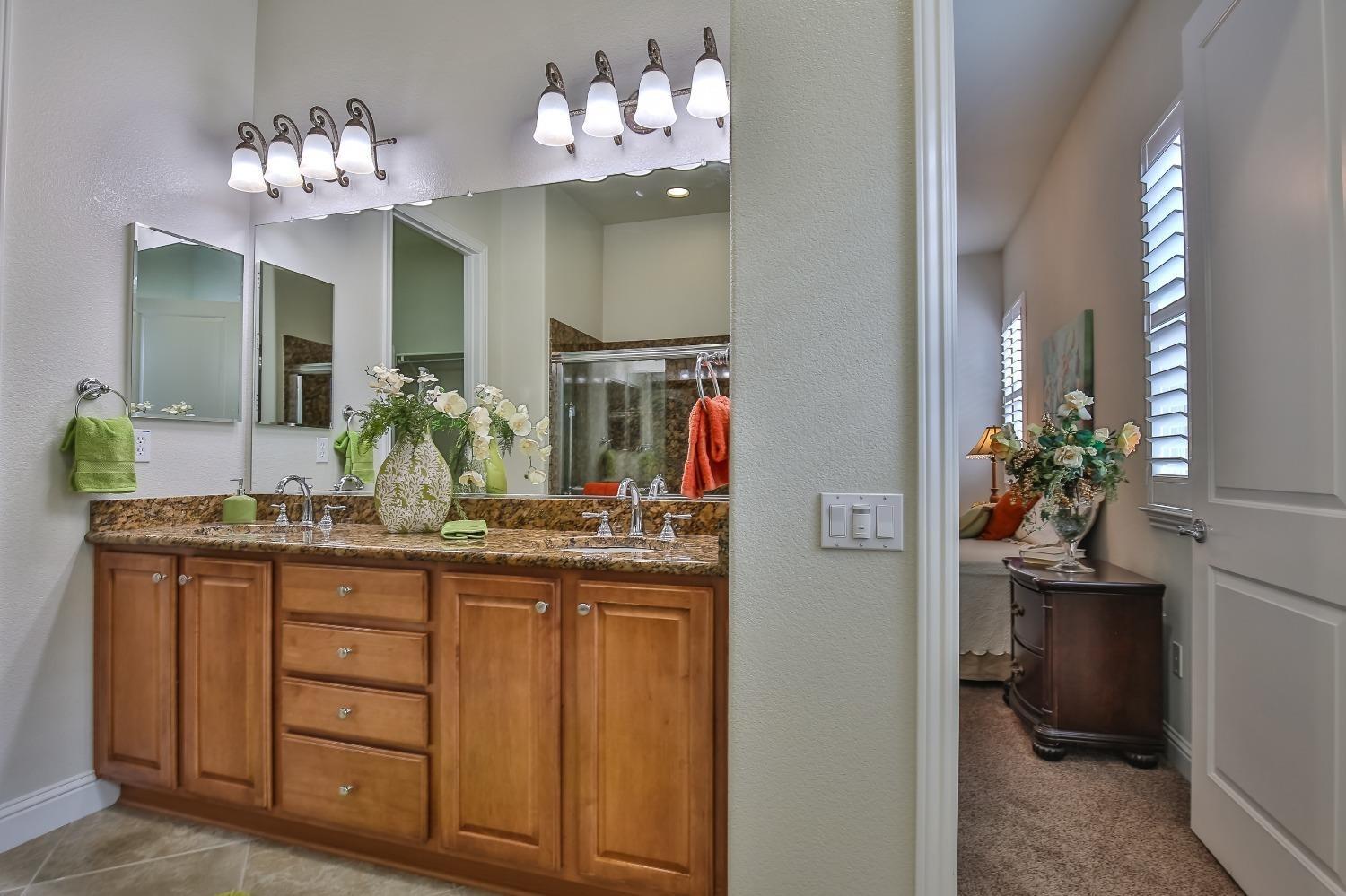 Detail Gallery Image 33 of 74 For 2040 Land End Loop, Roseville,  CA 95747 - 3 Beds | 2 Baths