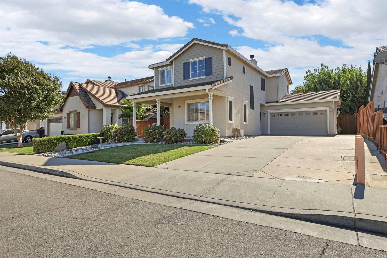 Detail Gallery Image 3 of 46 For 2648 Gaines Ct, Tracy,  CA 95377 - 3 Beds | 2/1 Baths