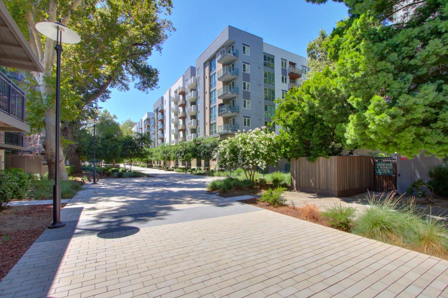 Detail Gallery Image 51 of 52 For 500 N St #504,  Sacramento,  CA 95814 - 2 Beds | 2 Baths